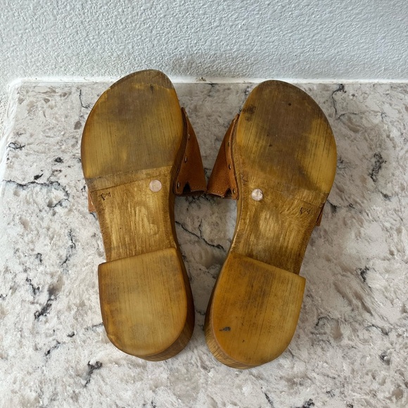 Seychelles Brown Mules with Wooden Platform - Picture 7 of 7